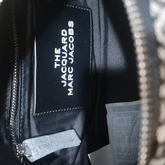 Marc Jacobs NWT Neutral The Monogram  Bag - Picture 7 of 7